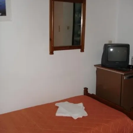 Elena 3* Hriszí Aktí Haniá