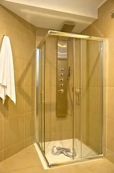 Elena Otel 3*