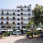 Elena Hotel 3*